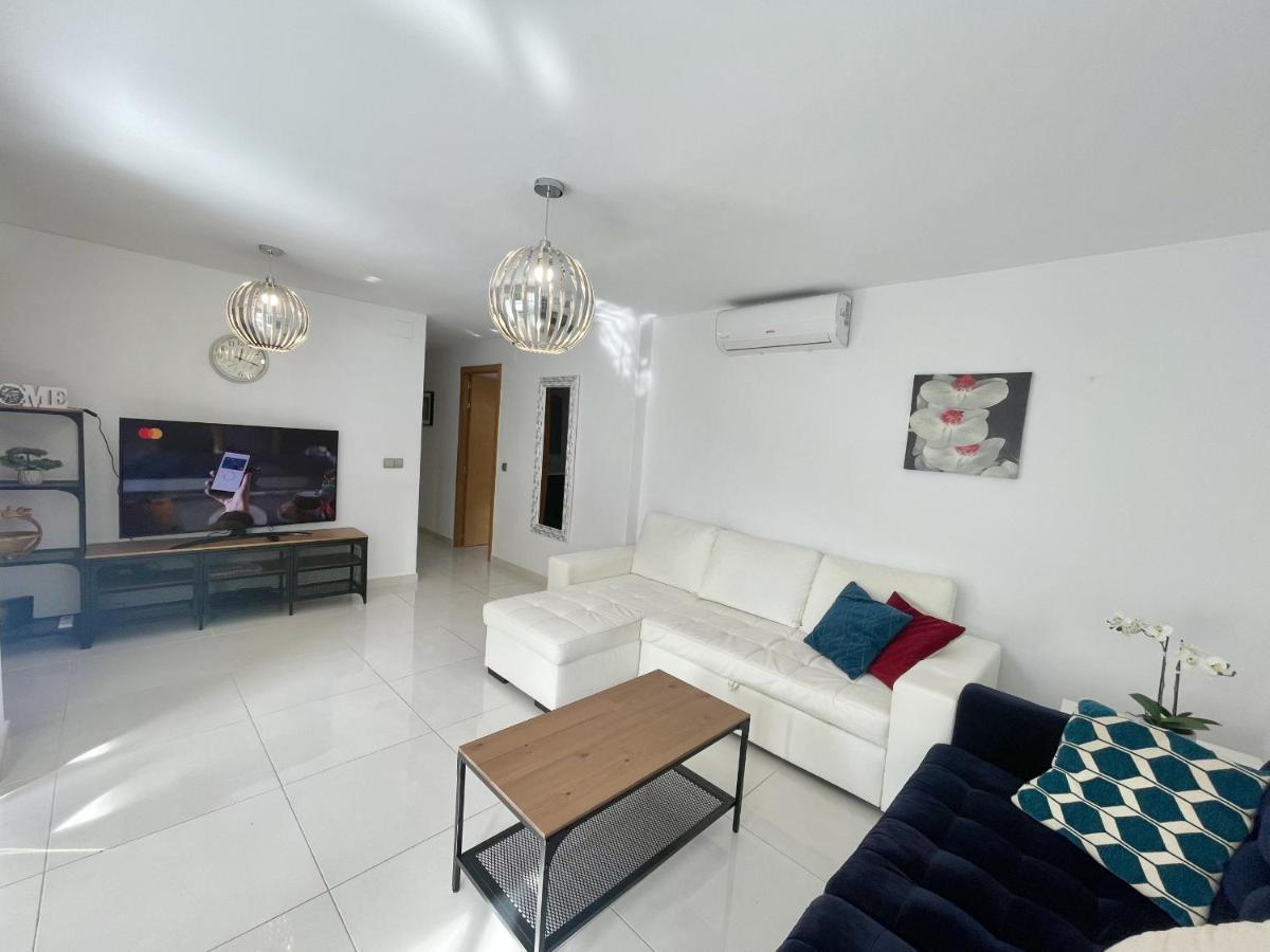 Torre Colon Apartment เบนิดอร์ม ภายนอก รูปภาพ